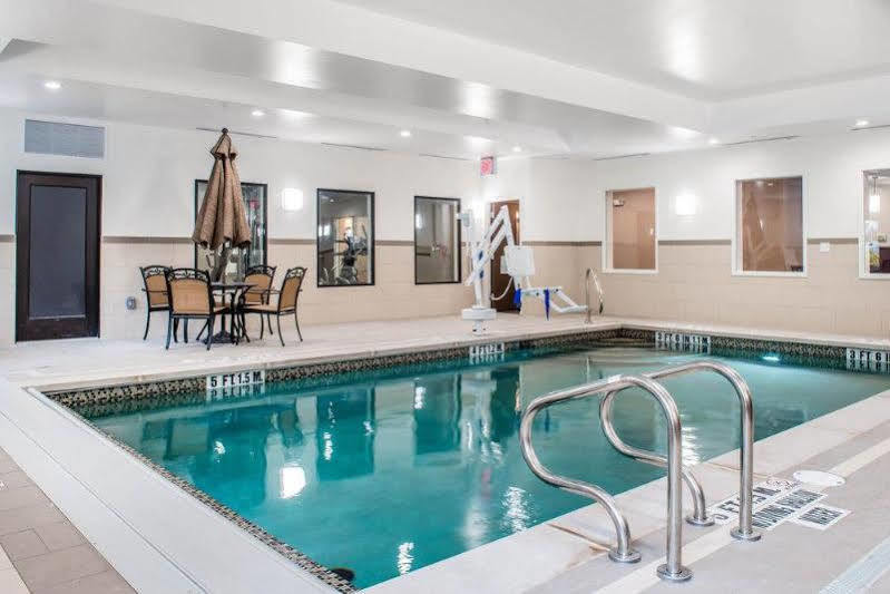 Comfort Inn & Suites Πίτσμπουργκ Εξωτερικό φωτογραφία